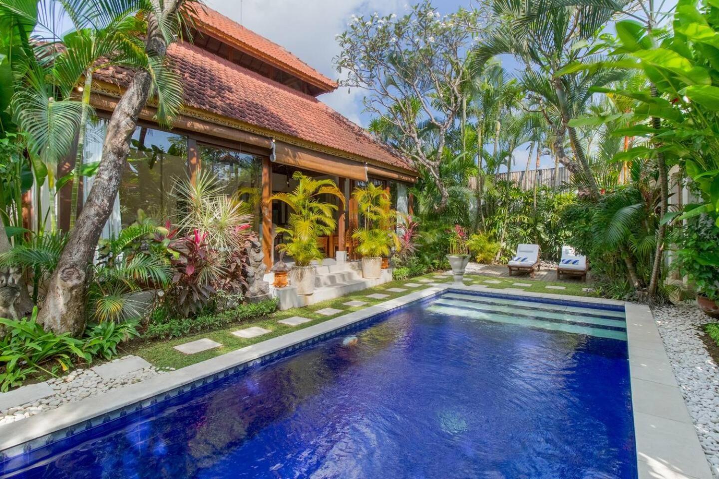 Heart Of Seminyak, 2Br, Sleeps 4, Walk To Bintang Villa Bagian luar foto