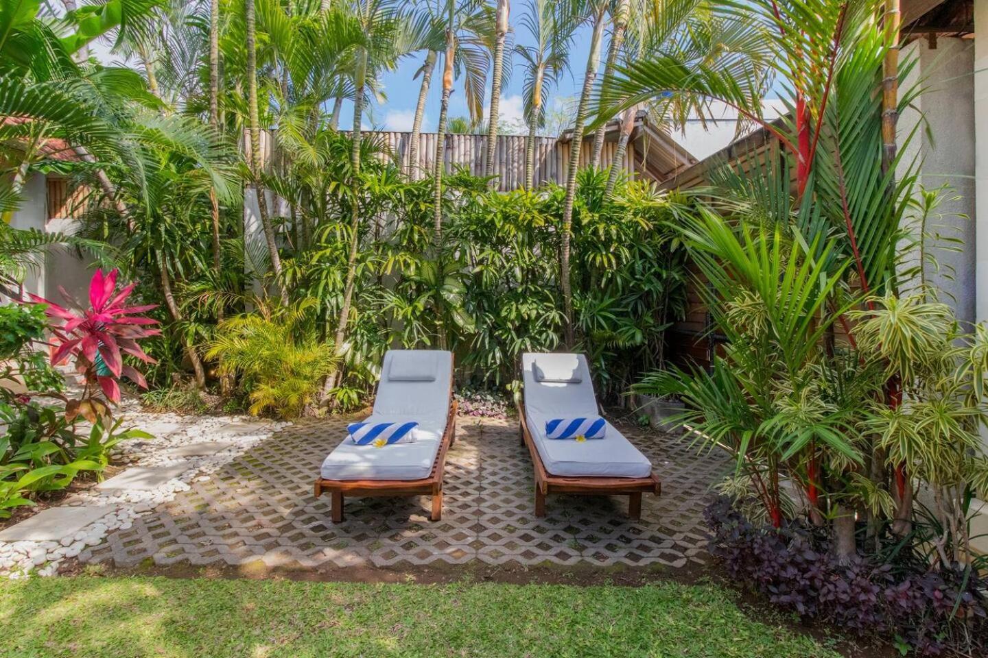 Heart Of Seminyak, 2Br, Sleeps 4, Walk To Bintang Villa Bagian luar foto